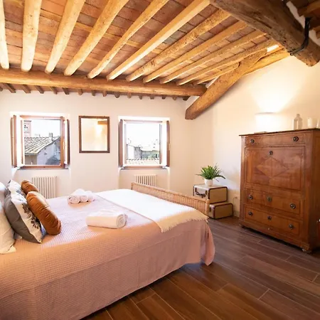 Casa Colette Cosy In Center Town Appartamento